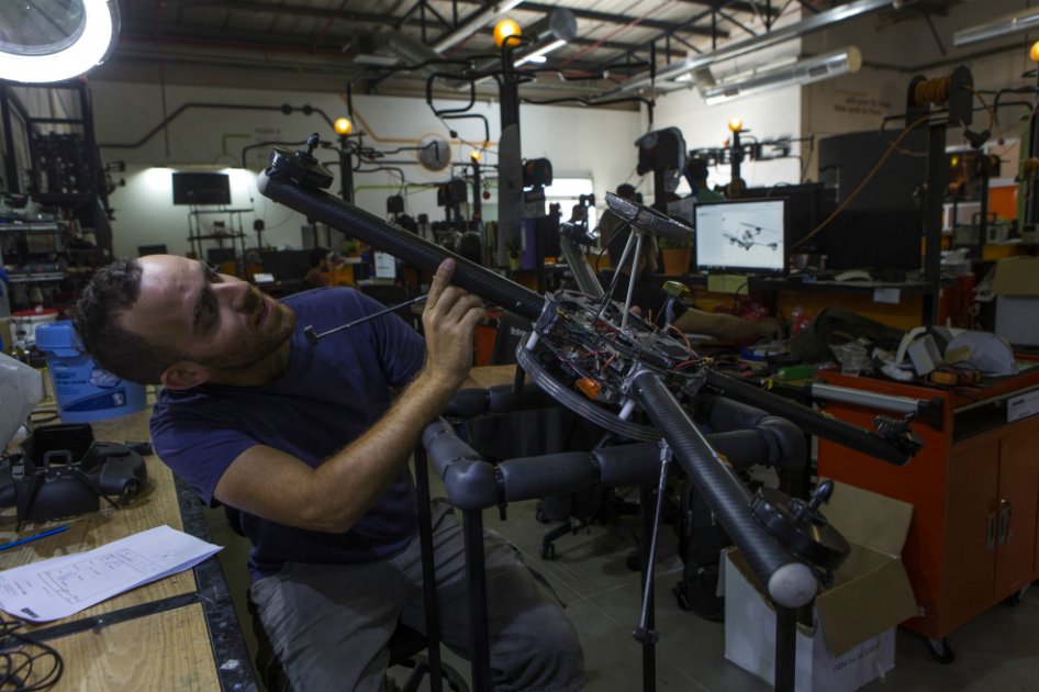 En el proyecto están investigadores de la unidad Google de Alphabet Inc., junto con colaboradores de la Universidad Stanford, la Universidad de California en Berkeley, y OpenAi. /Bloomberg.