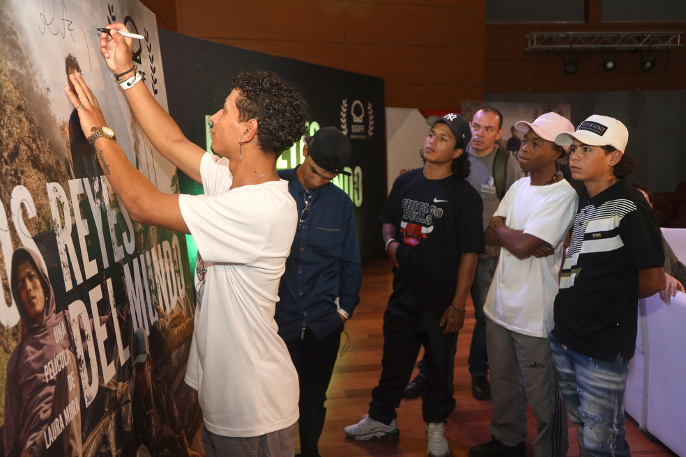 Andrés Castañeda, Cristian Camilo Mora, Davison Flores, Brahian Steven Acevedo y Cristian Campaña.