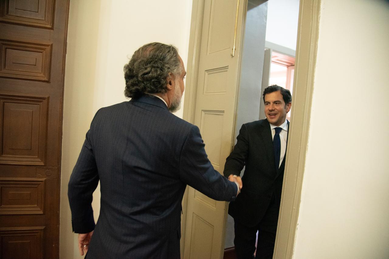 Armando Benedetti recibió a Rodrigo Lara para iniciar empalme en el Ministerio del Interior.