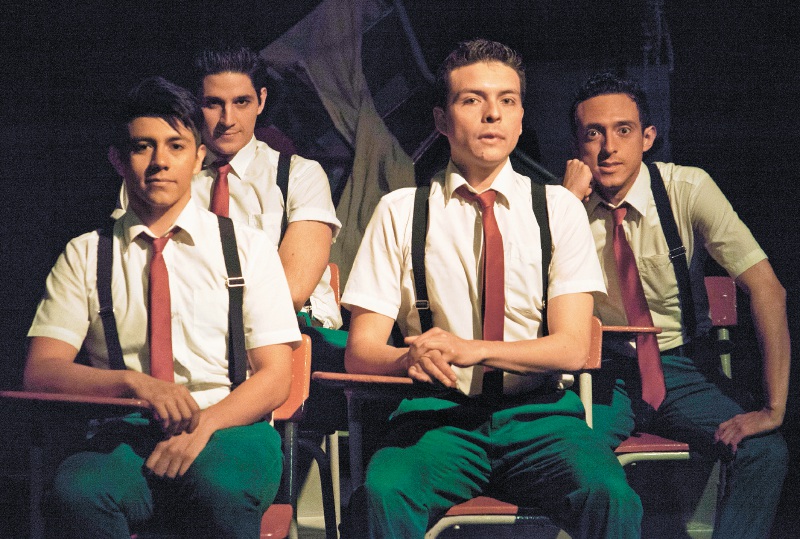 “Lobos”: teatro y el despertar adolescente