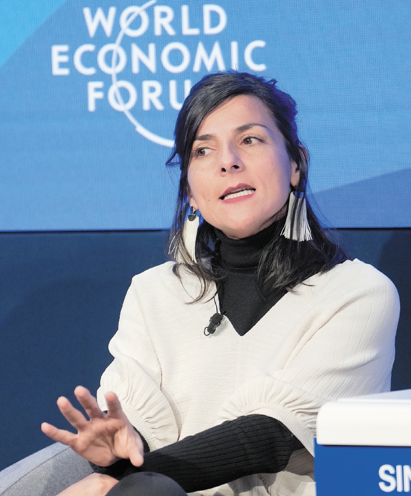 La ministra Irene Vélez, quien participó en el Foro Económico Mundial, realizado entre el 16 y 20 de enero. / World Economic Forum