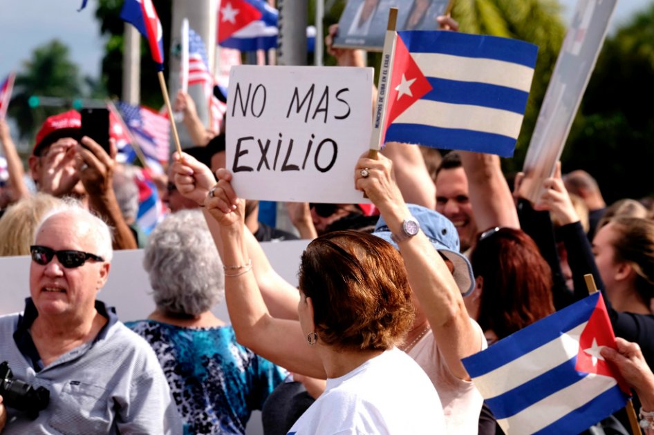 Aunque celebraron muerte de Castro, cubanos en exilio saben que la isla seguirá siendo socialista