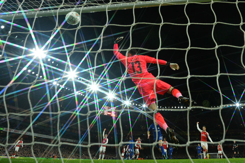 Con David Ospina en el arco, el Arsenal accedió a la final de la Copa de la Liga