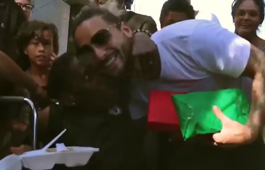 Maluma entregó regalos a los niños de Medellín
