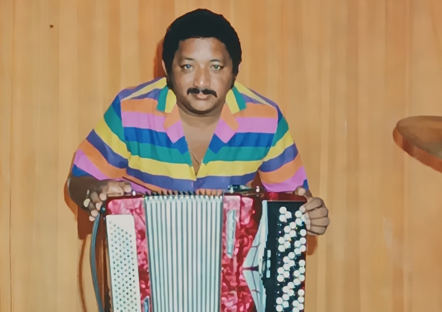 Murió el compositor y cantante colombiano Lisandro Meza a los 86 años