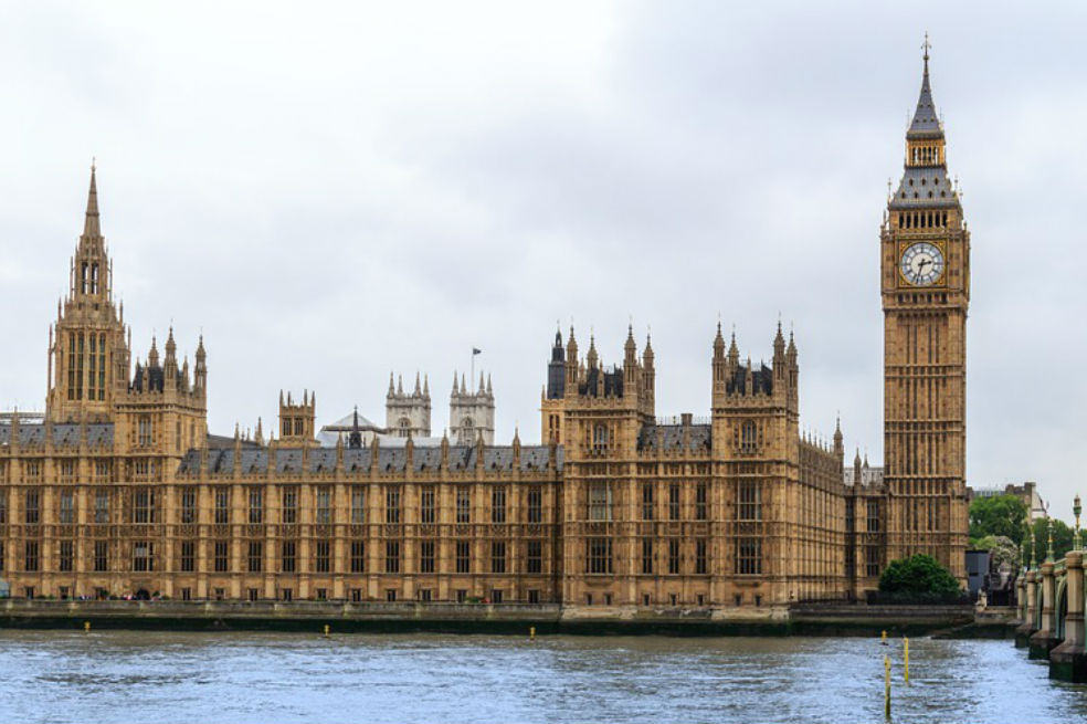 Uno de cada cinco empleados del Parlamento británico ha sido víctima o testigo de acoso