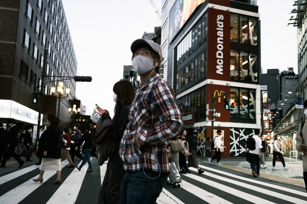 Peatones en Japón.