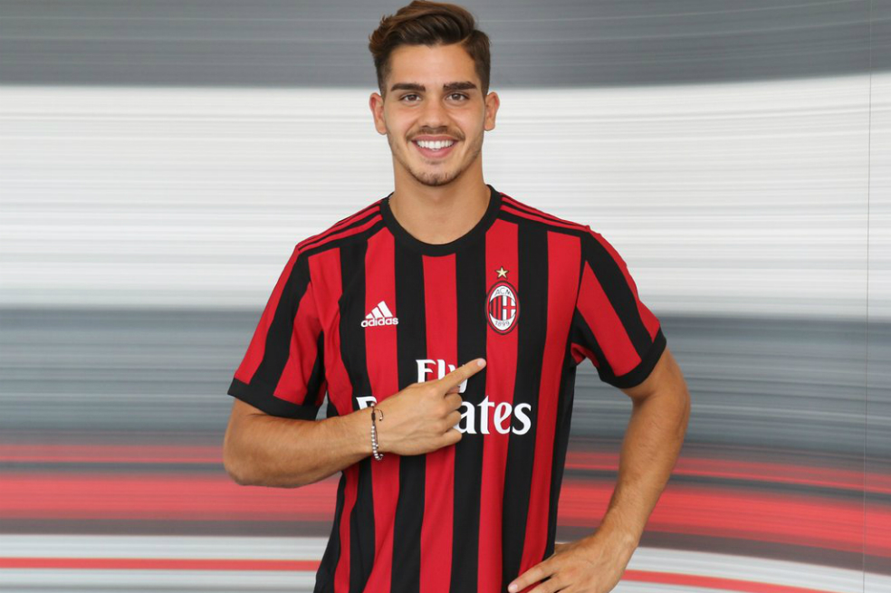 Le llegó competencia a Bacca: André Silva es nuevo jugador del Milan