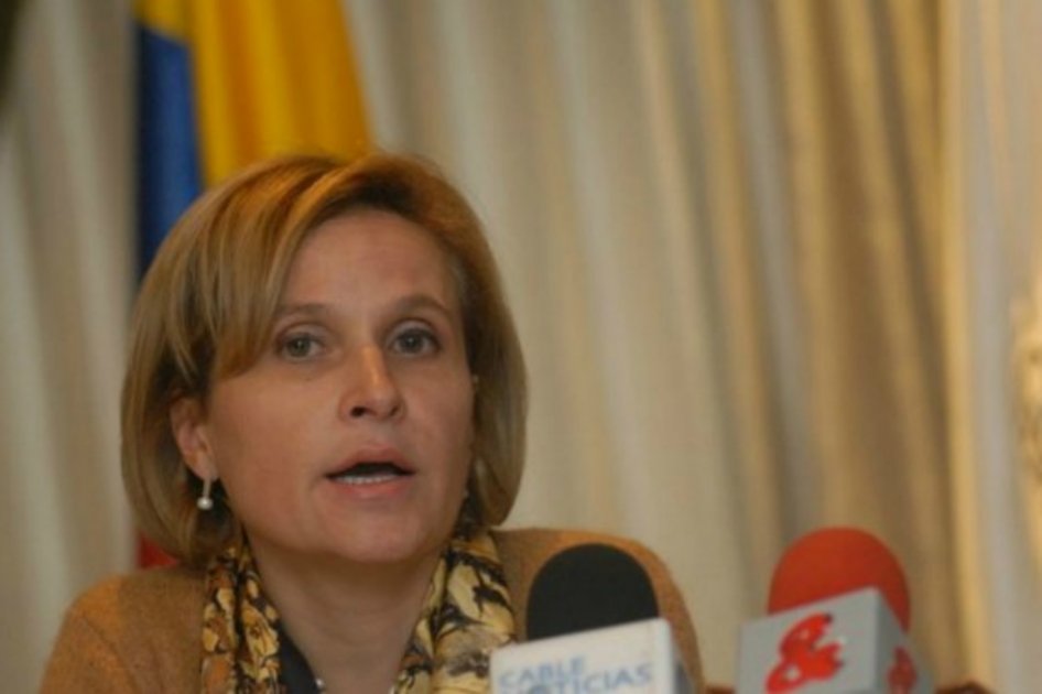 Pedí al procurador que revise mi conducta: contralora General