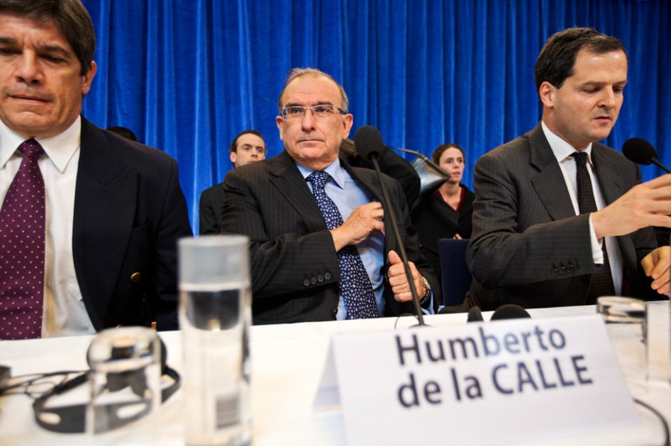 Abel García, Humberto de la Calle Lombana y Sergio Jaramillo. Foto : AFP
