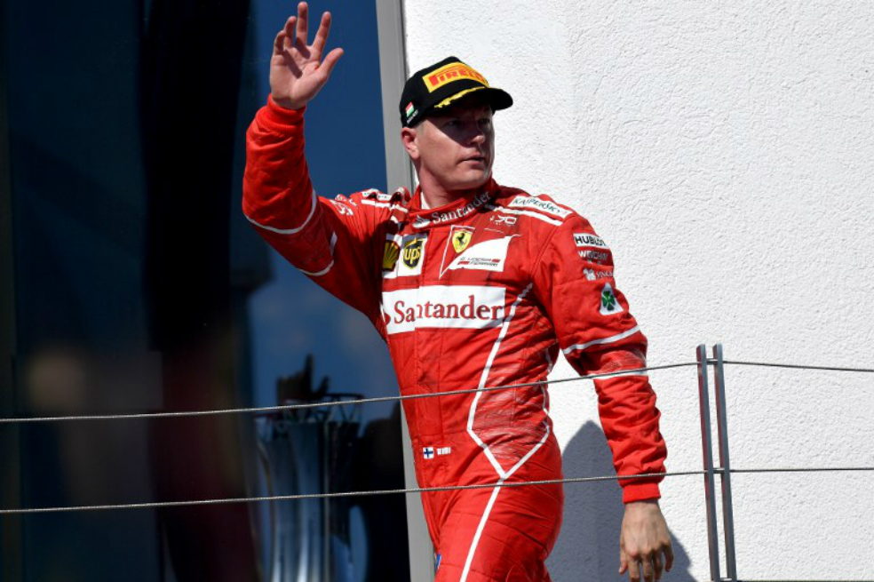 Kimi Raikkonen renueva con Ferrari para la temporada 2018