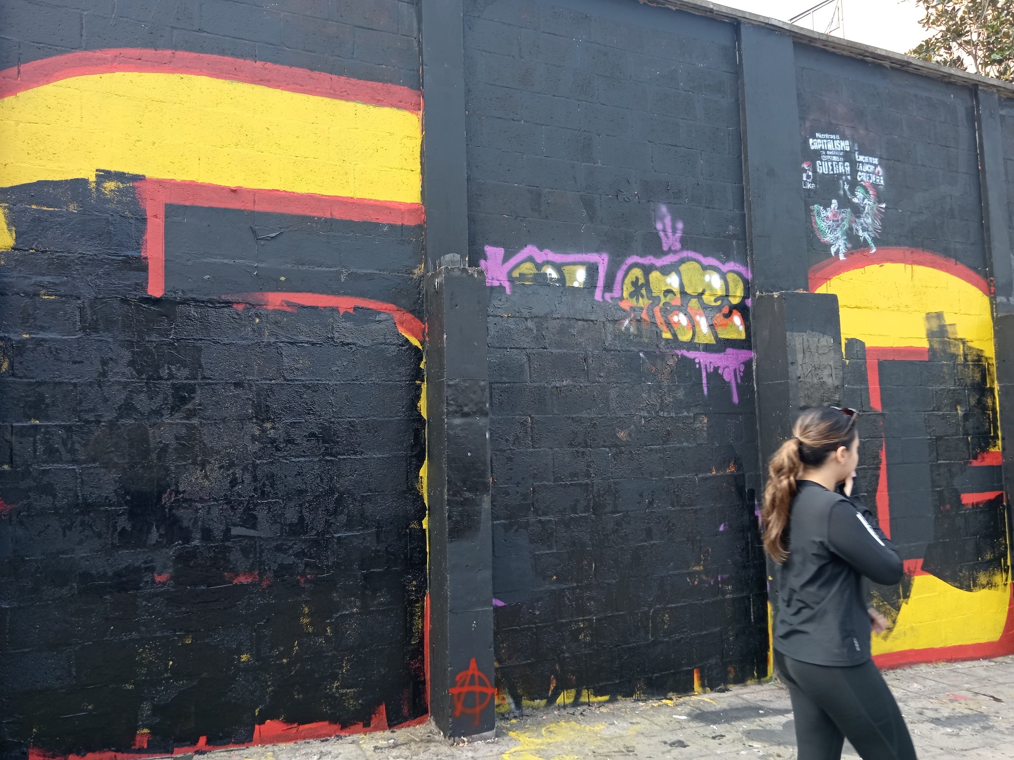 Vandalizan el mural de “Las cuchas tienen razón” pintado en Bogotá