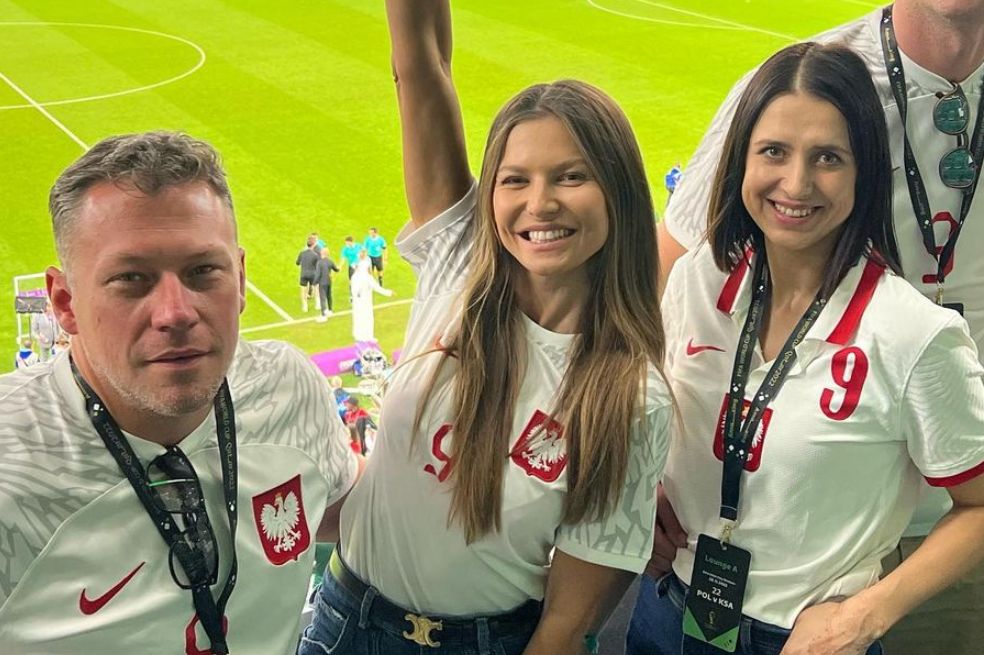 Anna Lewandowska es el centro de atracción cuando va a los estadios de Catar a apoyar a su esposo Robert Lewandowski, el ‘9’ de la Selección de Polonia.