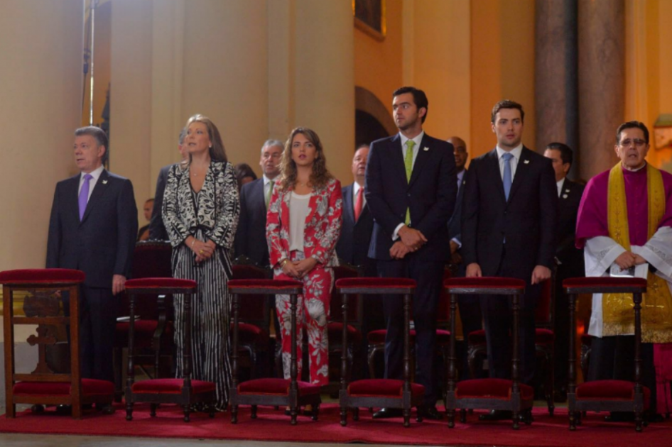 En el Día de la Independencia, Santos llama a los colombianos a no quedarse pensando en el pasado