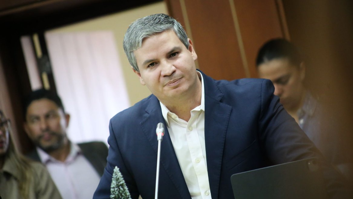 ¿Quién es Juan Felipe Lemos, el senador que coordinará la revivida reforma laboral?