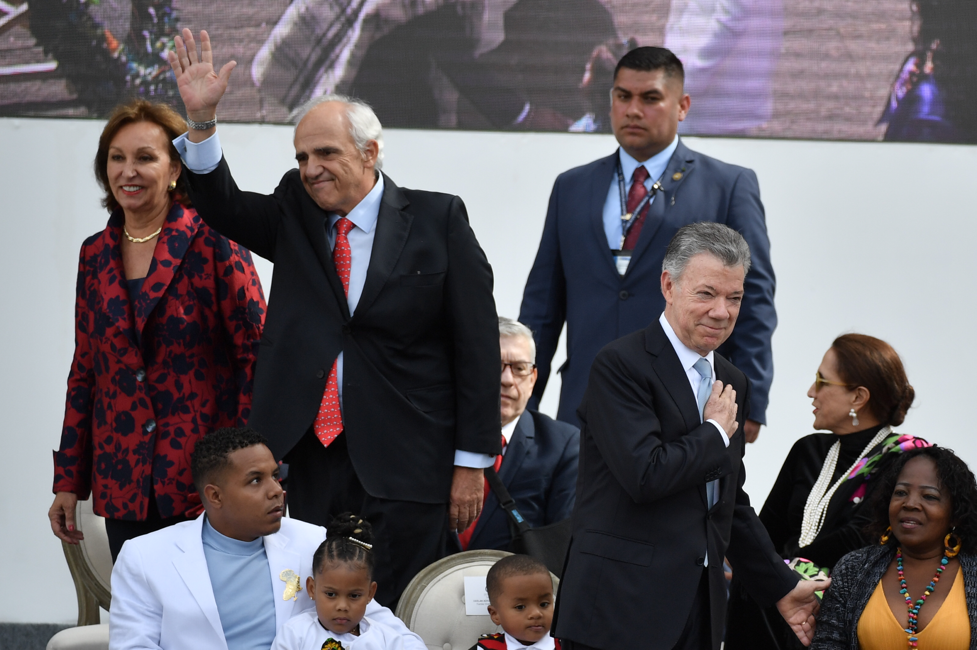 Excluir a expresidentes irrespeta las instituciones