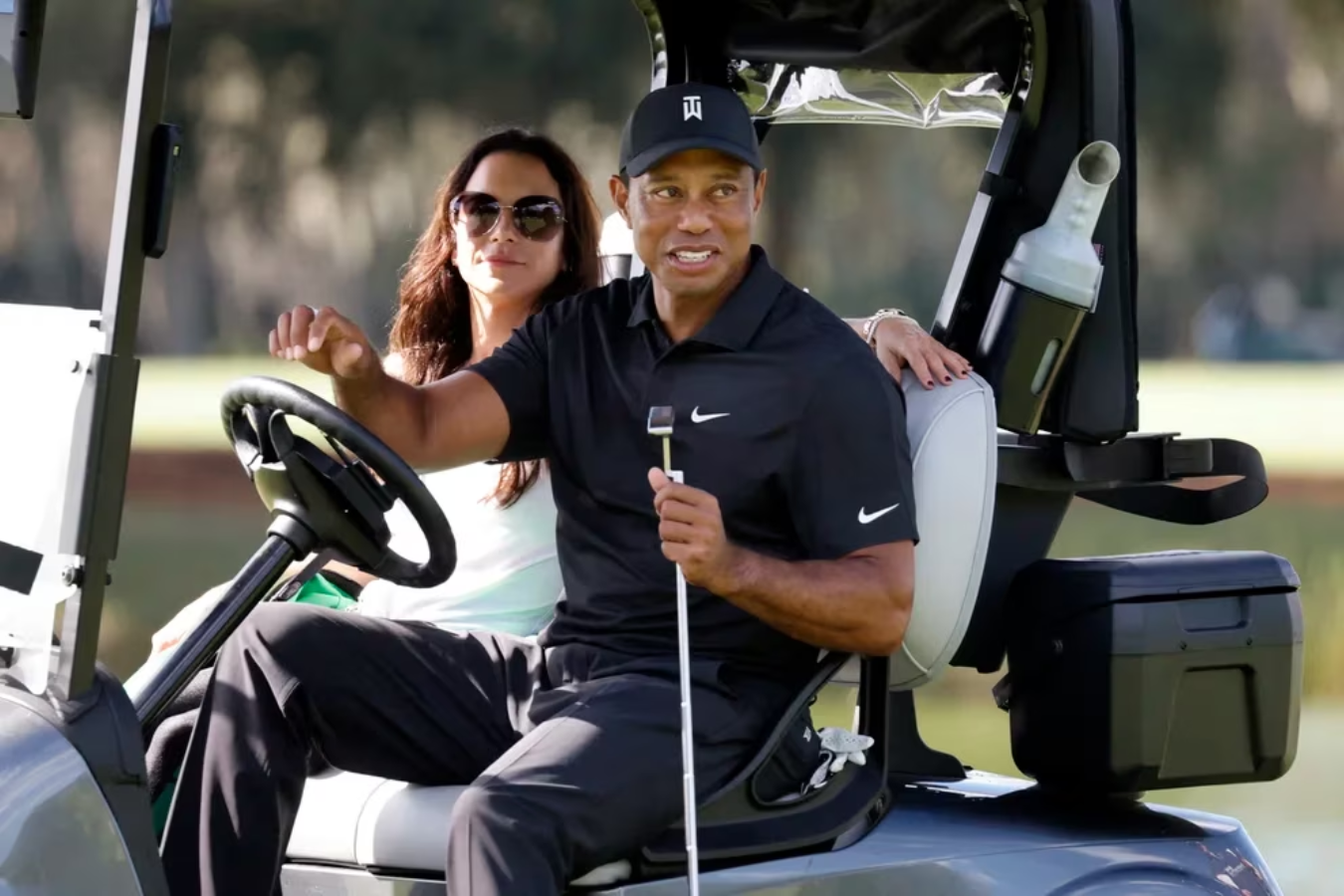 Expareja de Tiger Woods lo demanda por 30 millones de dólares por acoso sexual