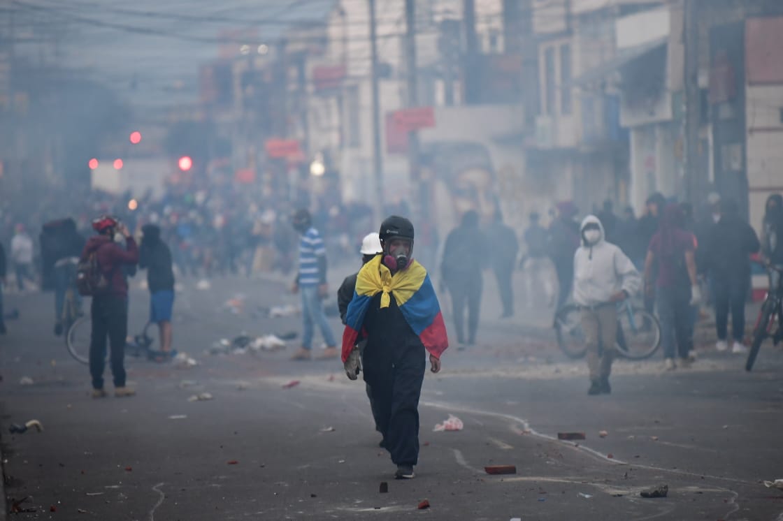 Gobierno confirma cinco homicidios en medio de protestas y militariza Bogotá