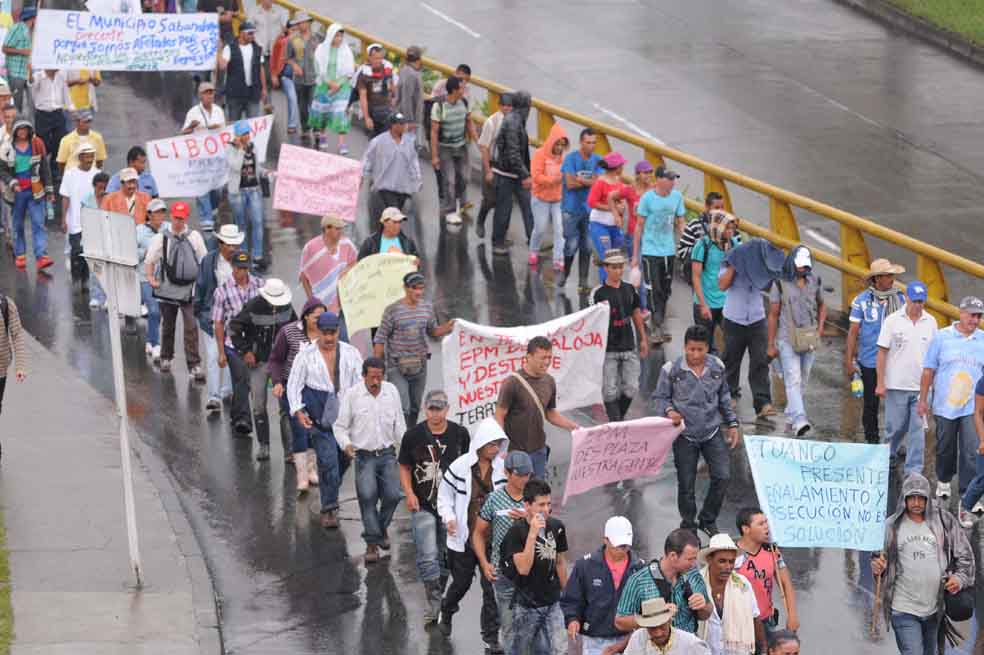 Campesinos se declaran desplazados de Hidroituango