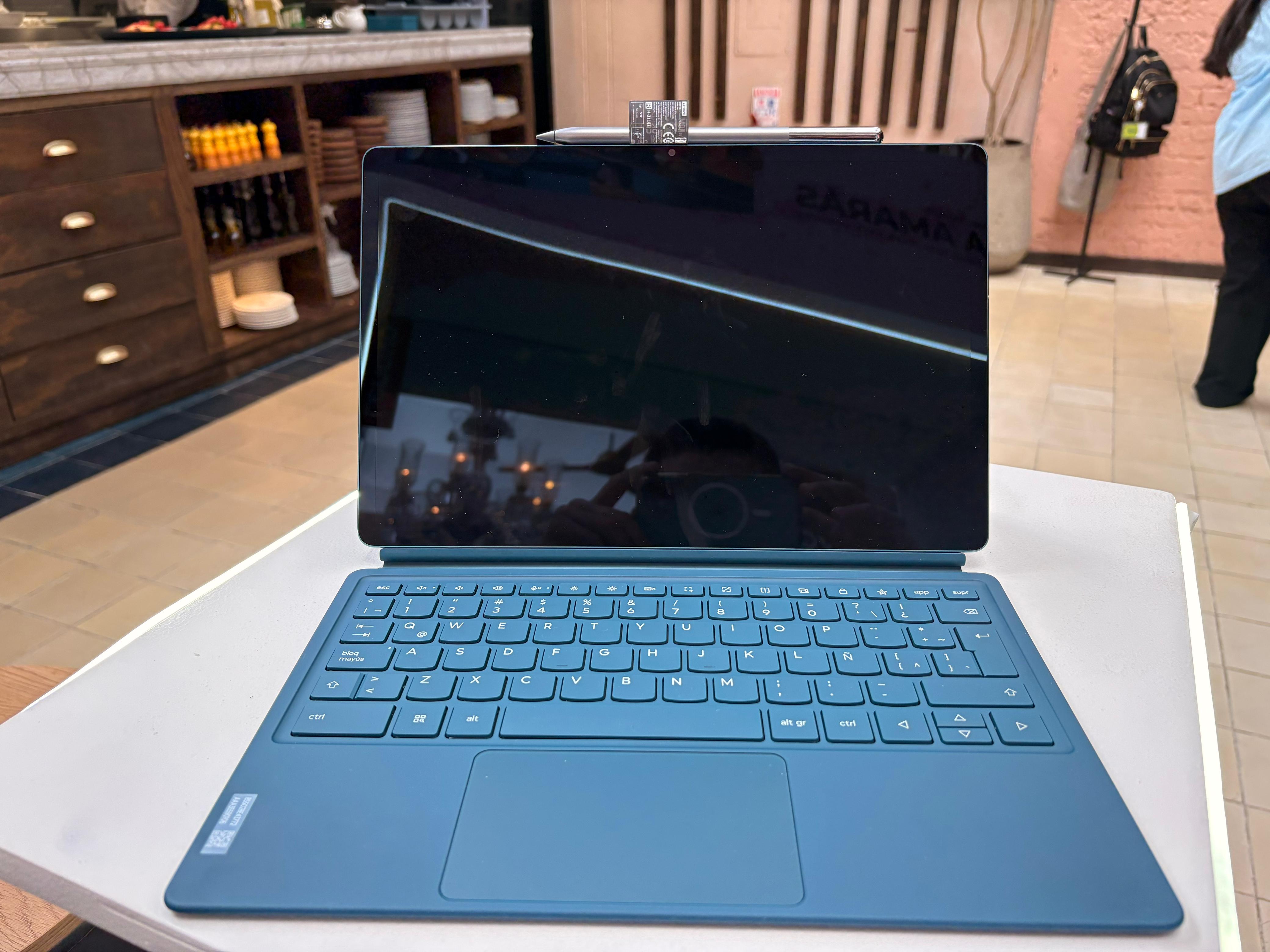 De acuerdo con Lenovo, se espera que el mercado de los computadores de bajo o medio rendimiento sea remplazado por las tablets de gran envergadura.