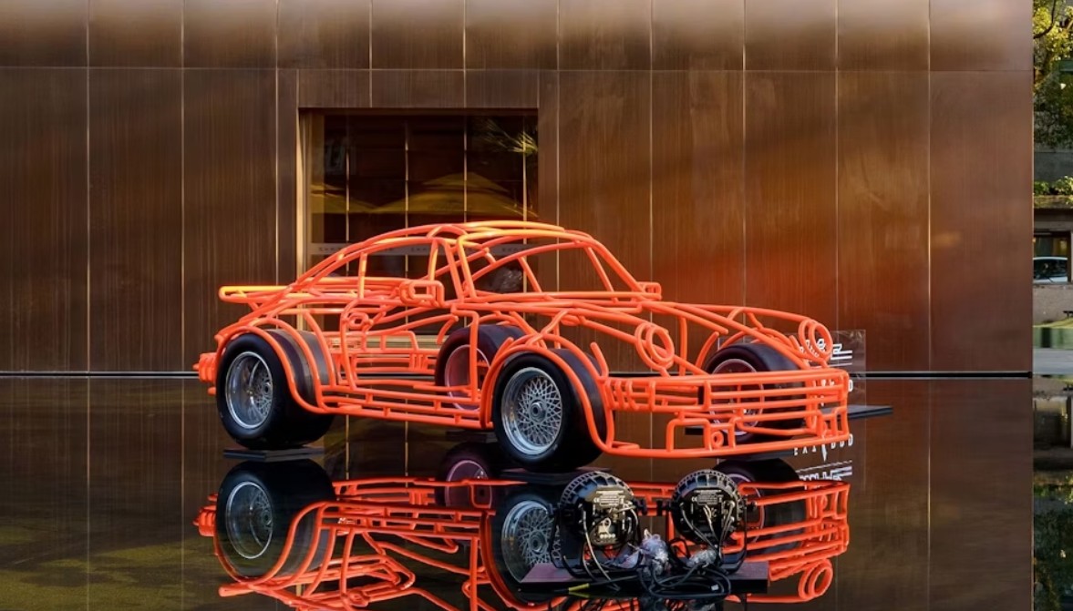 Esta escultura del Porsche 934 se vendió en el Collecting Cars por 201.000 libras
