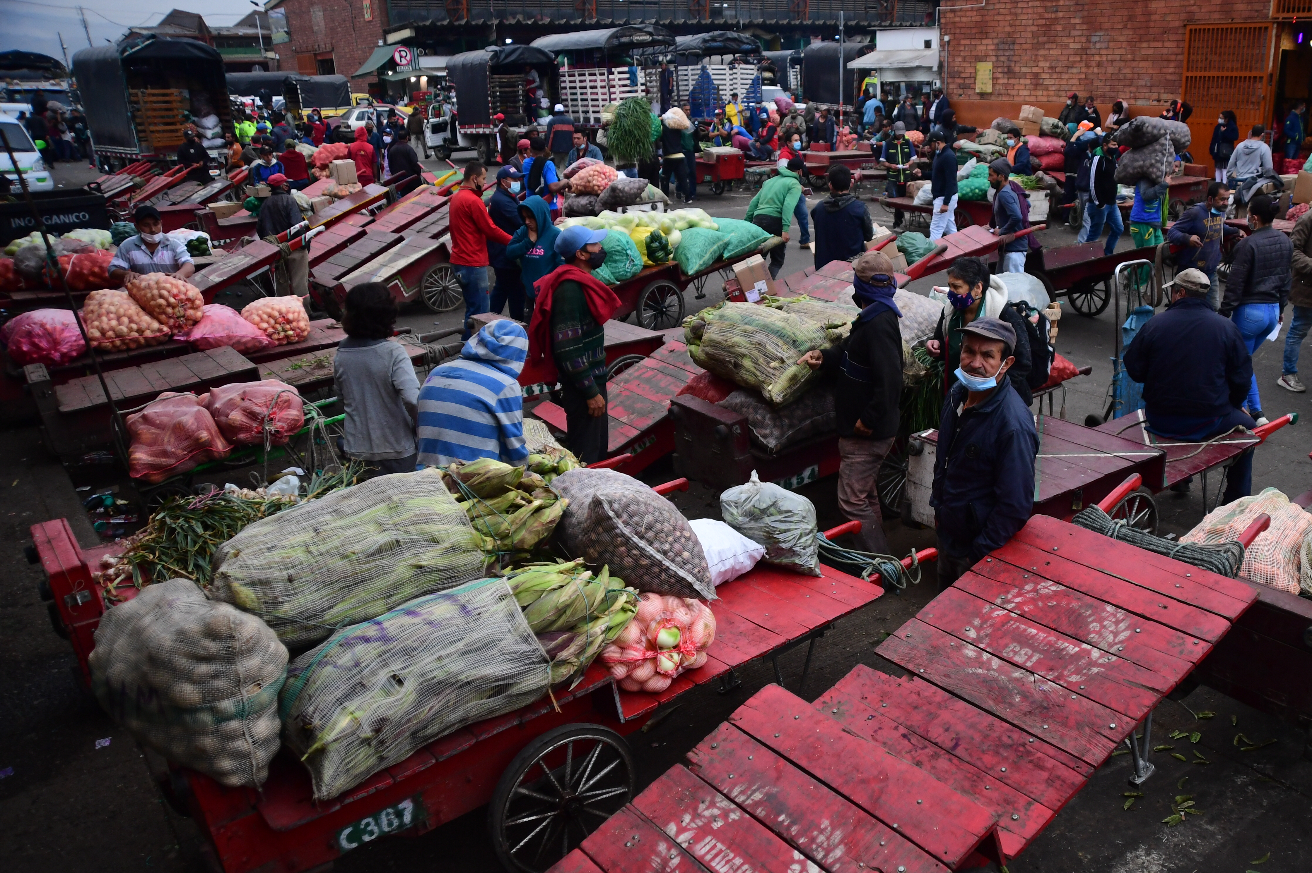 Centrales de abastos están recibiendo la mitad de alimentos que antes del paro