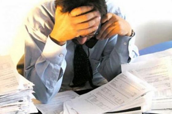 Para sostener sus gastos, uno de cada cuatro estadounidenses debe tener dos trabajos