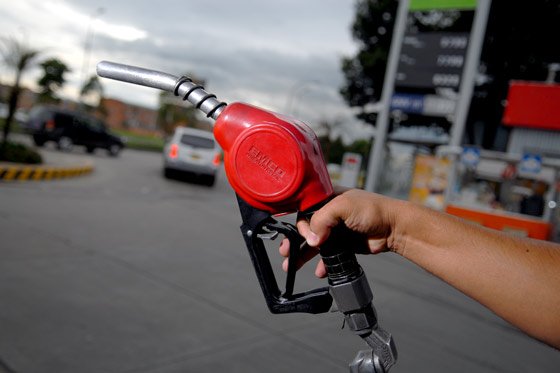 Escasez de gasolina en Chocó en sexto día de paro armado