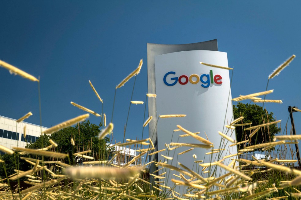 Alphabet ganó US$59.972 millones en 2022, un 21 % menos que en 2021