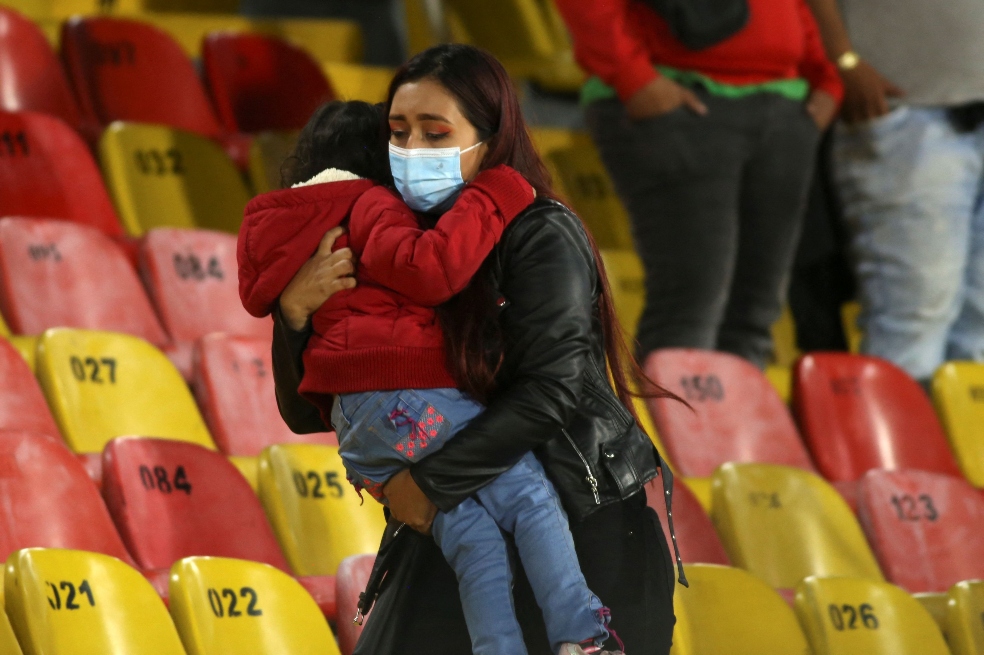 La violencia en los estadios en Colombia tampoco descansa