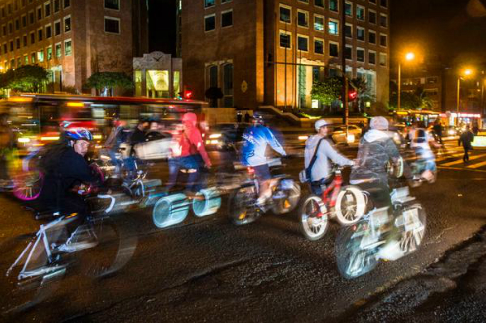 Saque la bici y disfrute este jueves de la ciclovía nocturna en Bogotá