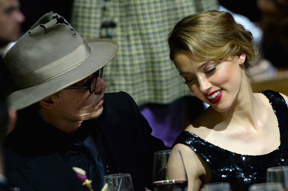 Johnny Depp ya no oculta su amor por Amber Heard