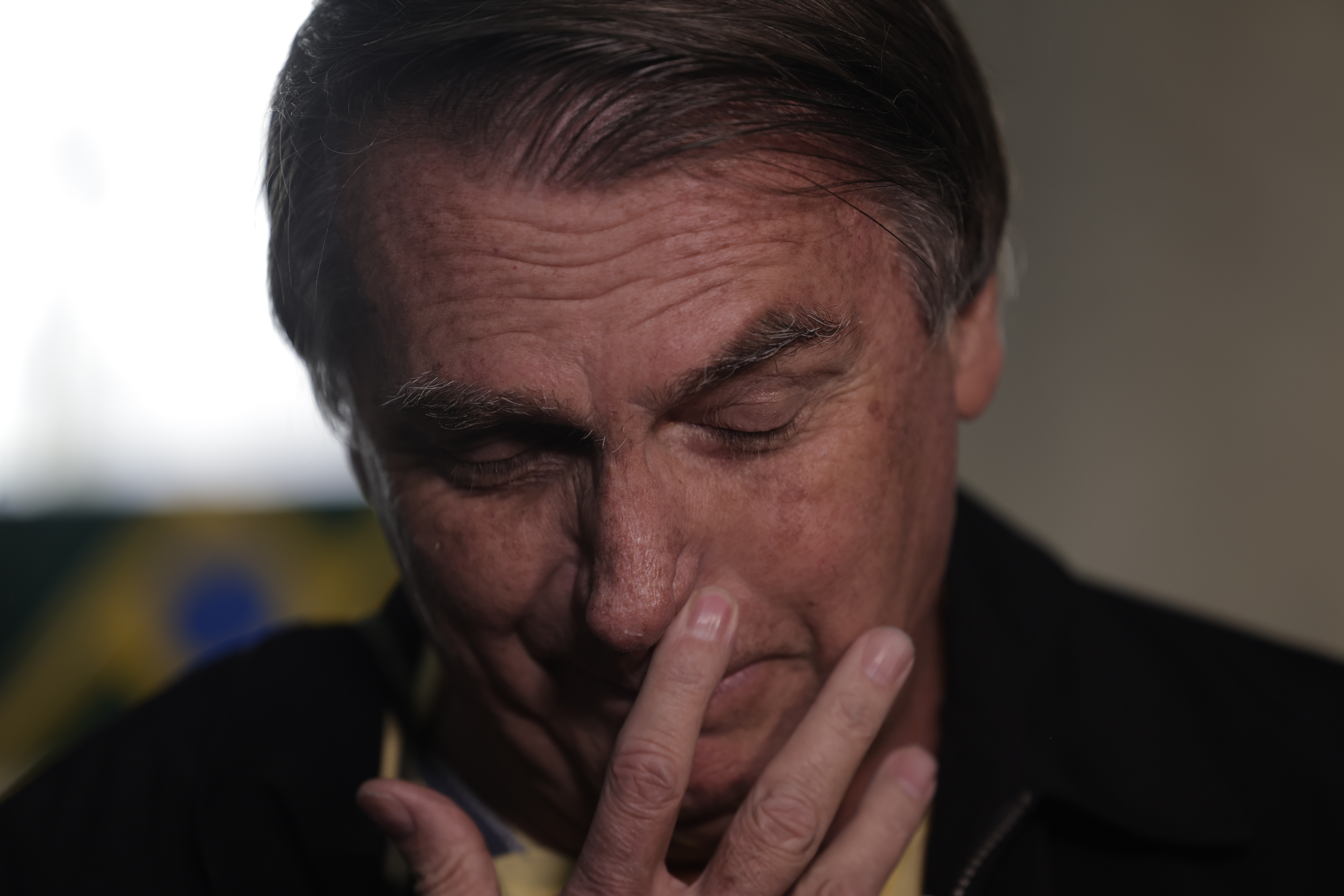 Bolsonaro, a un voto de quedar inhabilitado por abuso de poder en Brasil