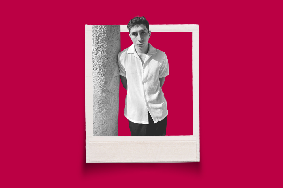 Sebastián Martínez Vanegas es profesional en Estudios Literarios de la Pontificia Universidad Javeriana.
