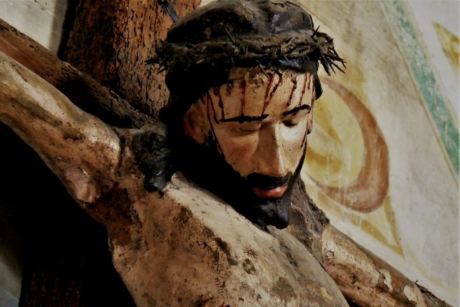 Una IA da a conocer las razones por las que Jesucristo fue llevado a la cruz