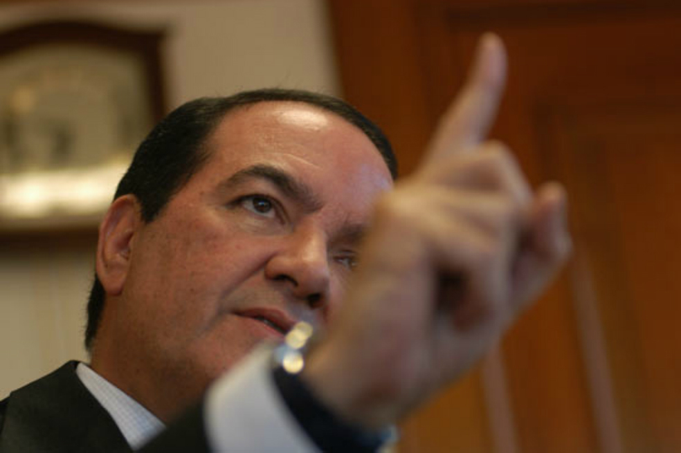 Por corrupción en obras públicas, contralor pide decisiones de fondo