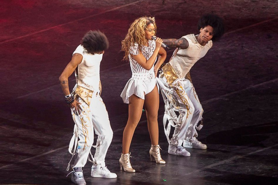 Beyoncé prohibe a Robert Pattinson entrar en su camerino