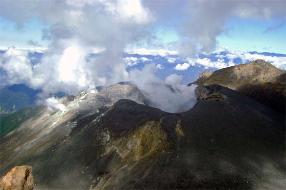 Ordenan nuevo plan de riesgos en volcán Galeras