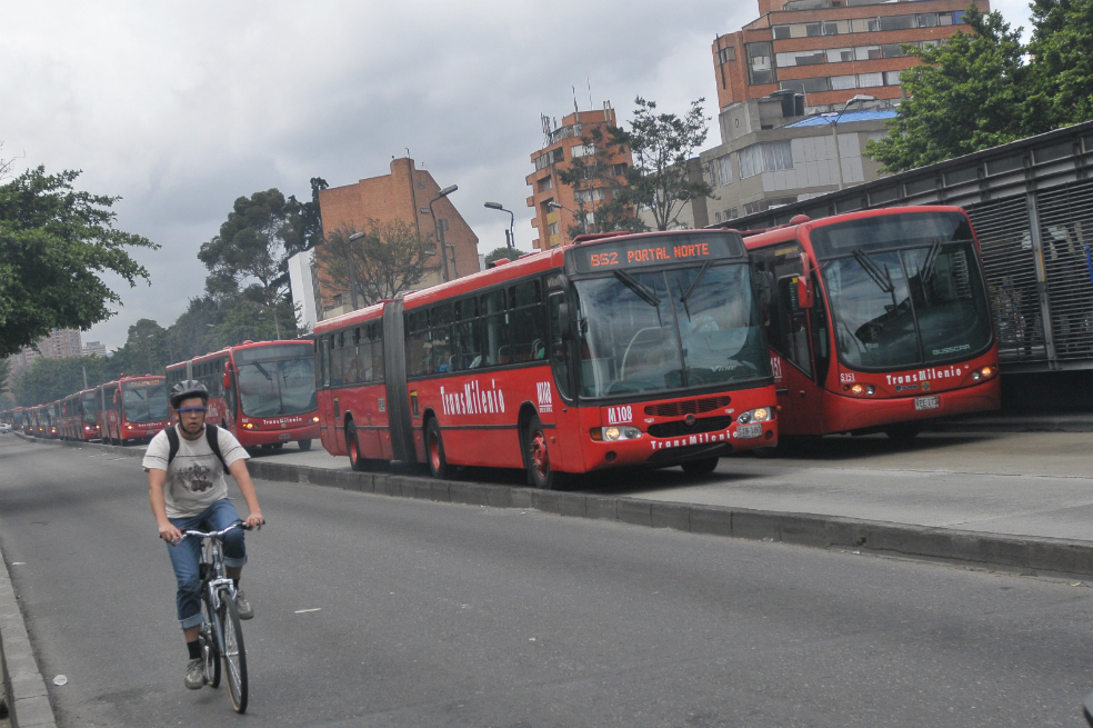 Promotores de llegada de buses limpios a TM buscan modificar licitación con acciones populares