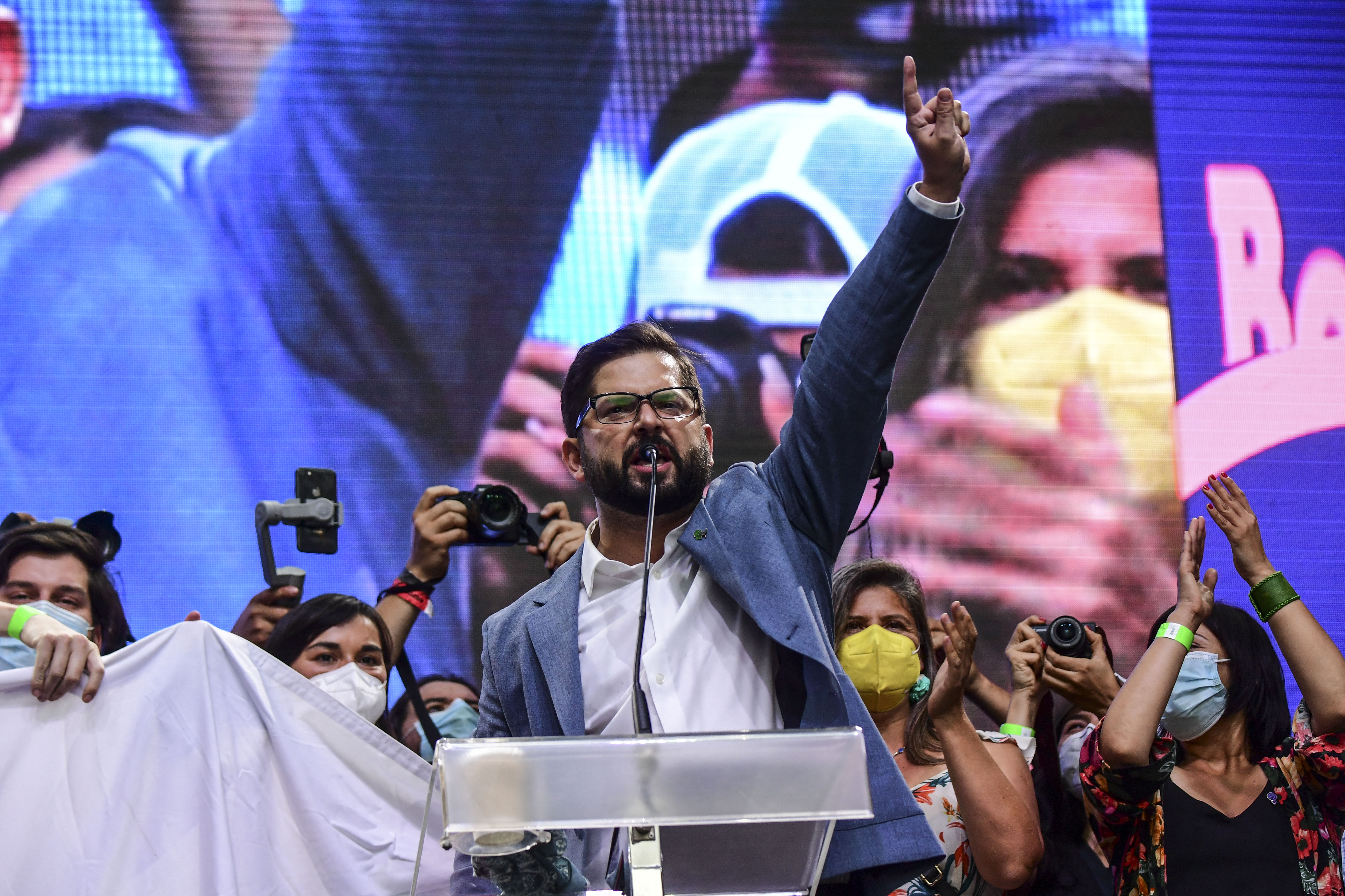 Duque, Maduro y otros líderes saludan a Boric tras su victoria, ¿qué le dijeron?