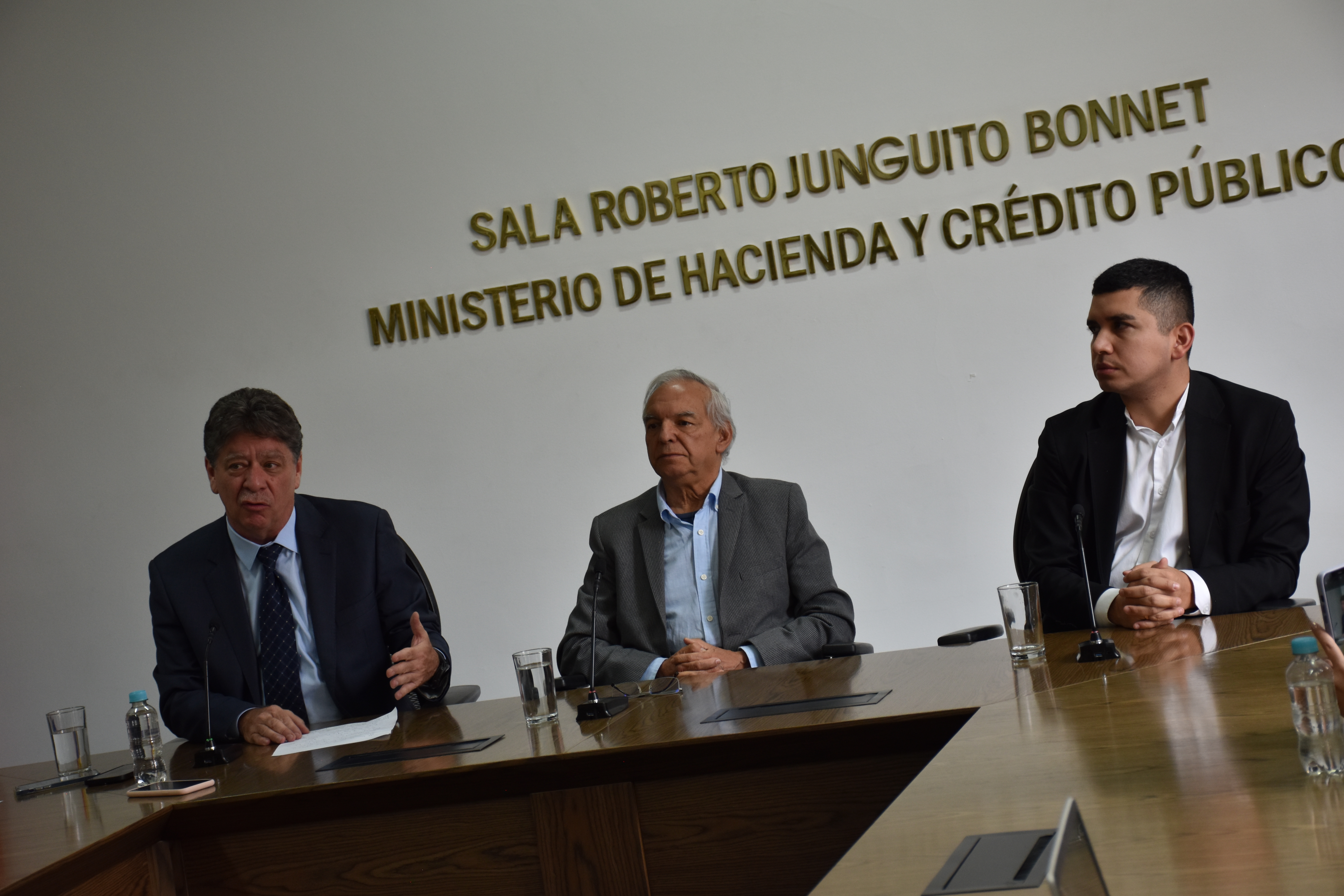 “Tasas de interés deben bajar”: el mensaje de Minhacienda, Asobancaria y ANDI