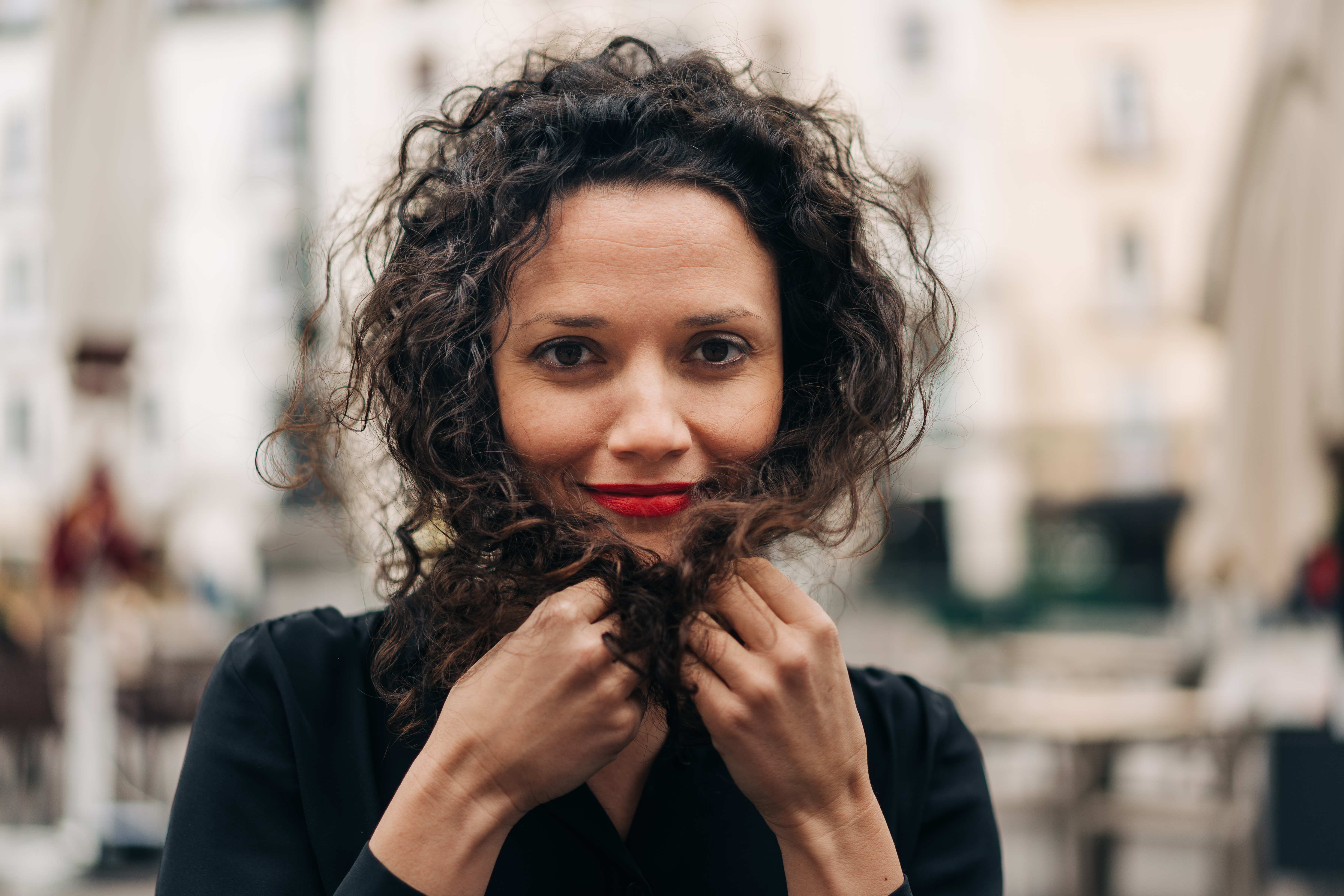 “Las poetas de la Generación del 27 encontraron la libertad en su obra”