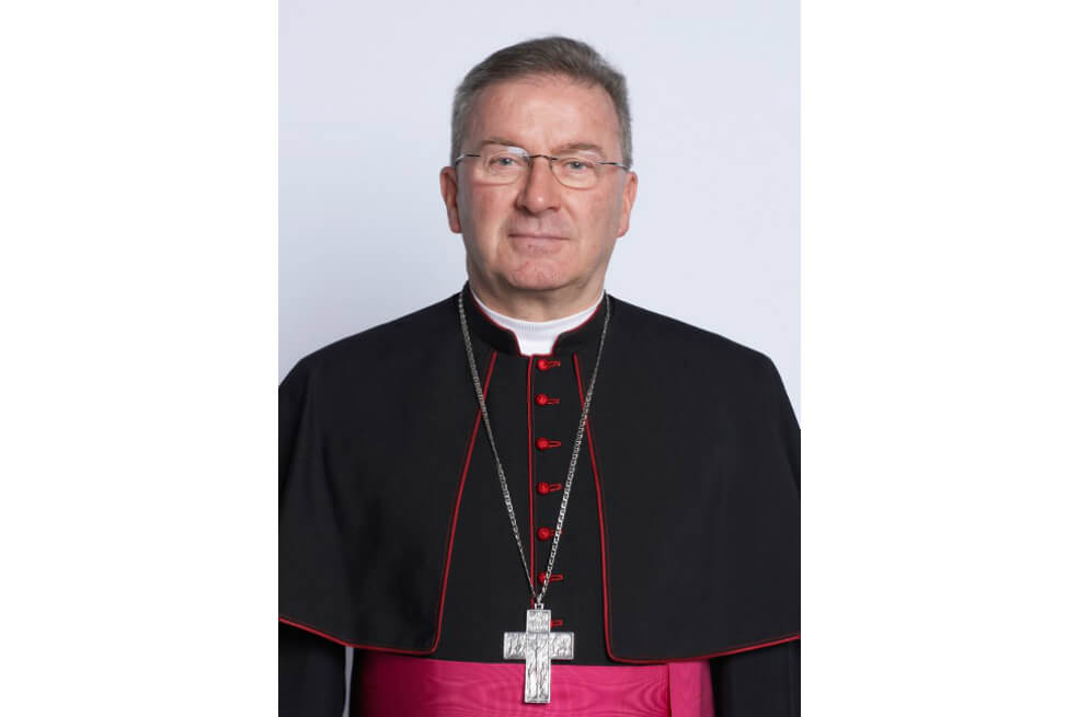 Luigi Ventura, nuncio apostólico en Francia, es investigado por presunta agresión sexual