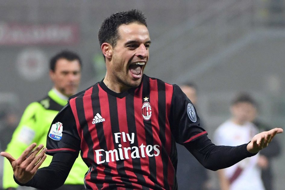 Giacomo Bonaventura celebrando el gol de la victoria. / EFE