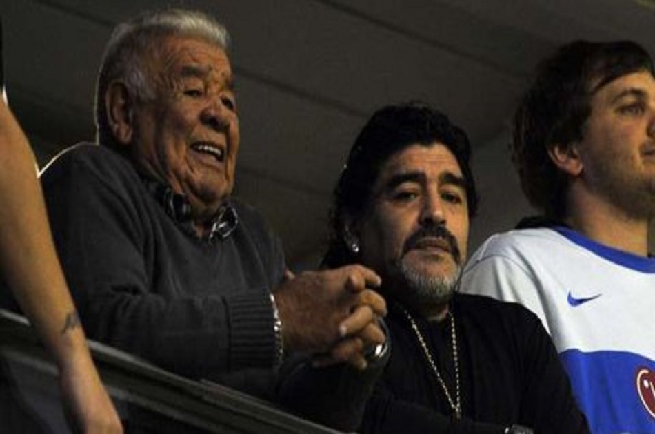 Padre de Diego Maradona fue hospitalizado por graves problemas respiratorios