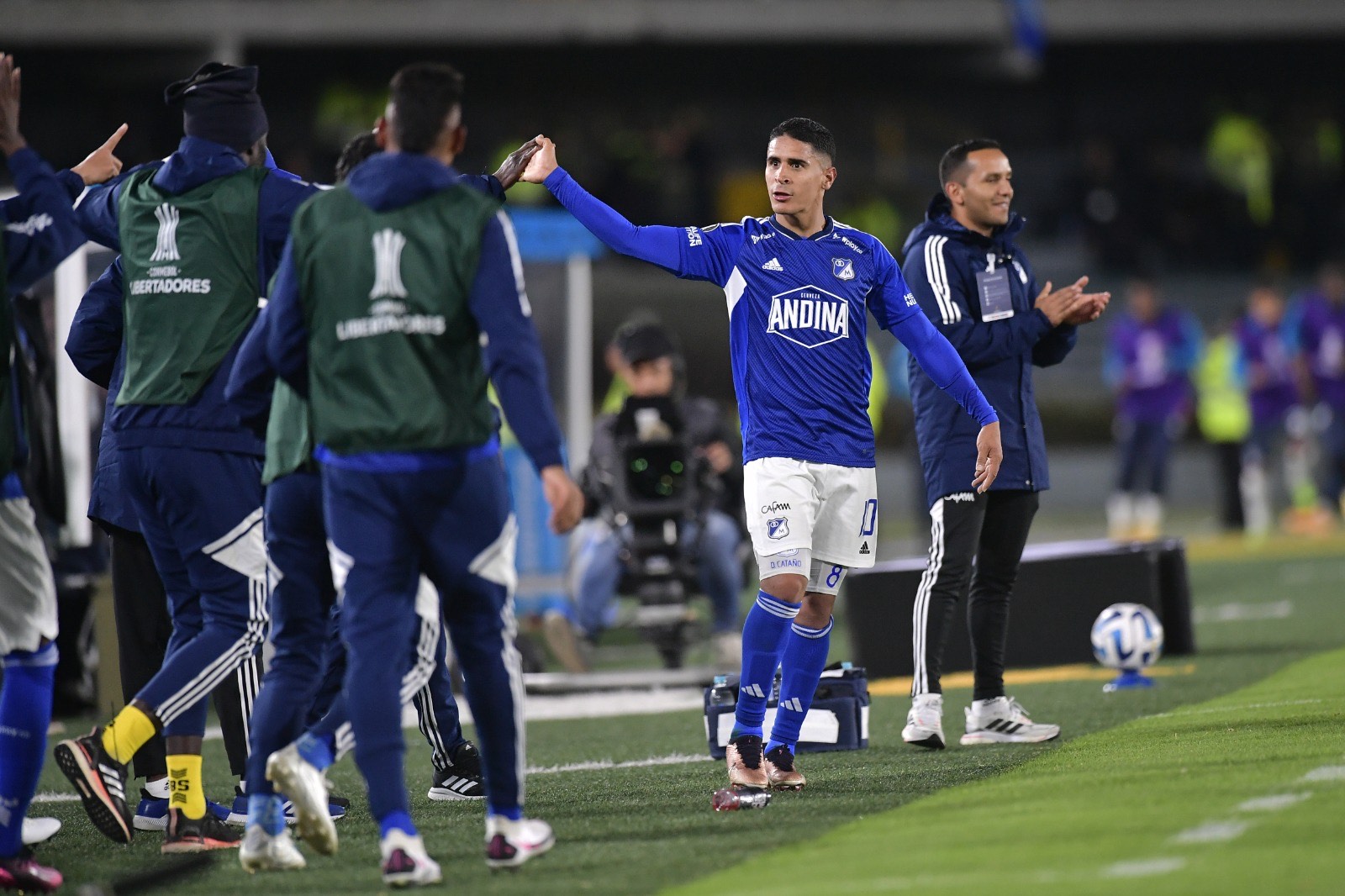 Millonarios hizo respetar su casa y avanzó en la Copa Libertadores