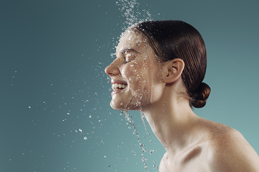 Guía de “skincare” por edades: cómo cuidar la piel en los 20, 30, 40 y 50 años  