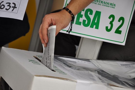 Indecisos lideran intención de voto en Bogotá, según nueva encuesta