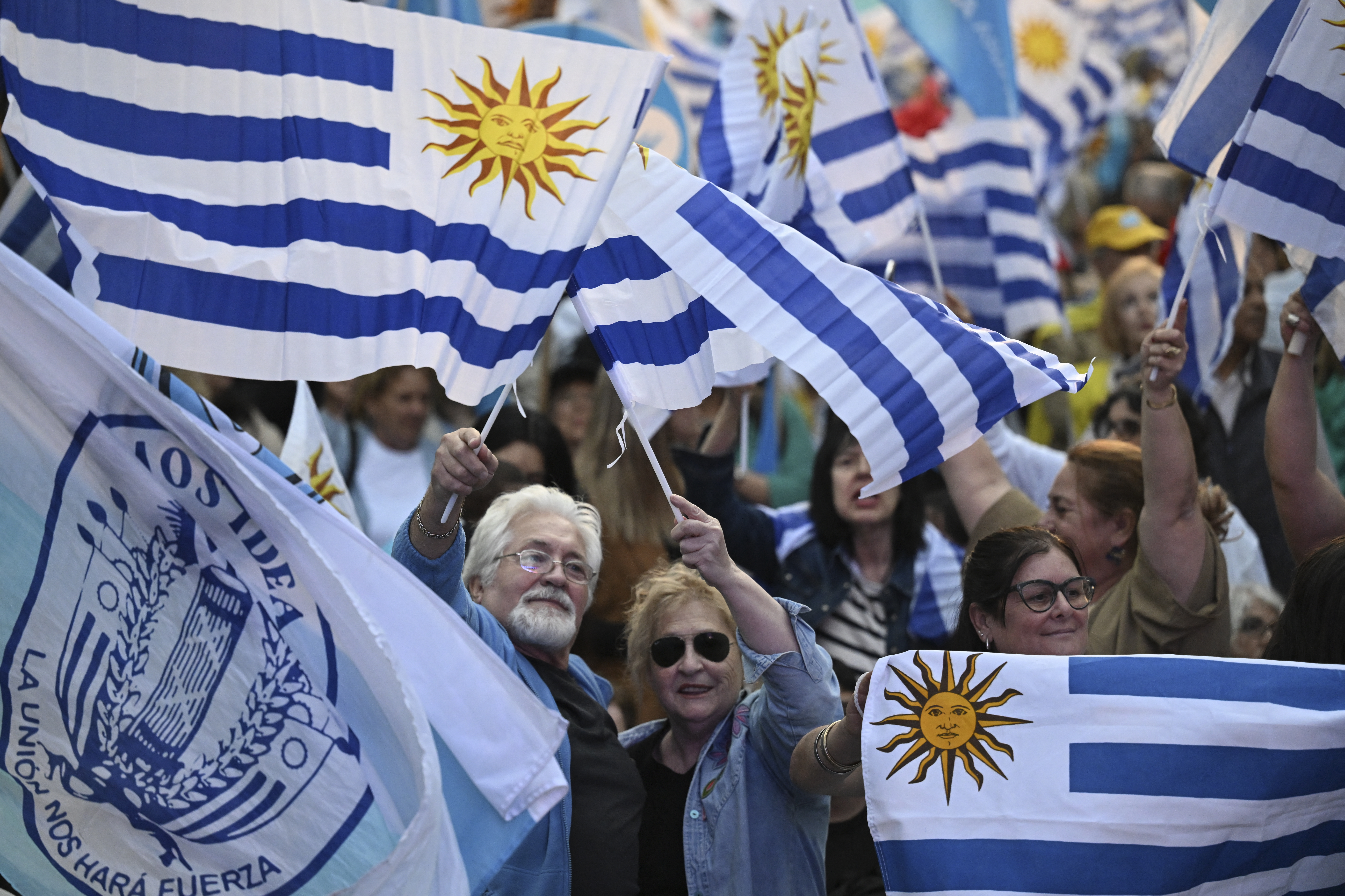 El profesor contra el veterinario definen la presidencia en Uruguay este domingo