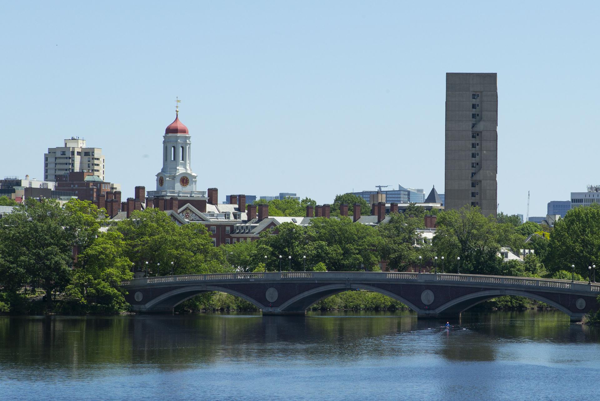 El gobierno de Trump acusa a Harvard de violar derechos de estudiantes judíos